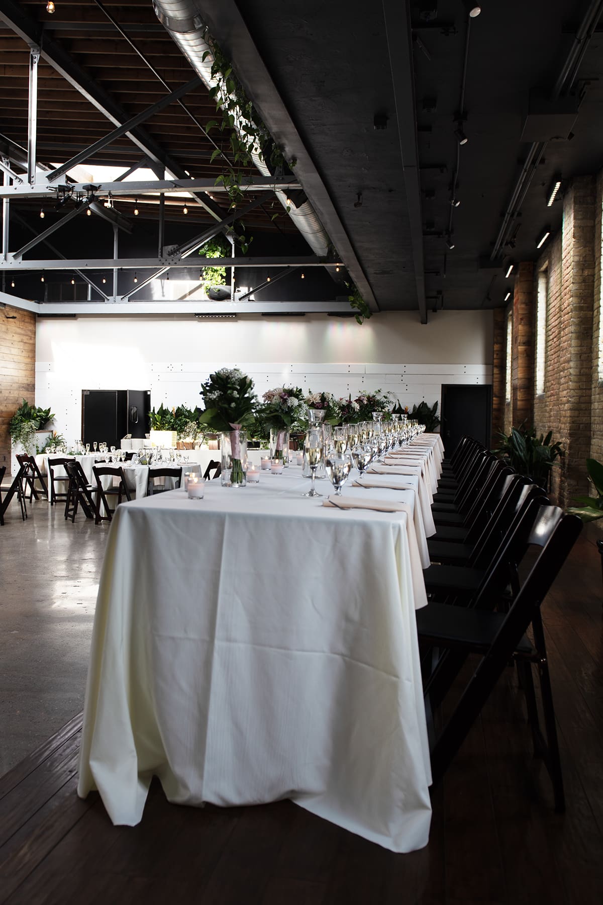 Head table details in Milwaukee, WI